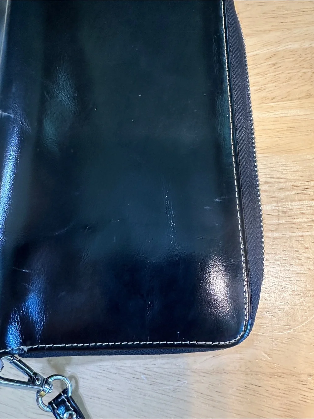 Classic Black Zip-Around Wristlet Wallet - Unbranded